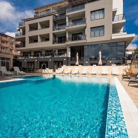 ゲストハウス Polina