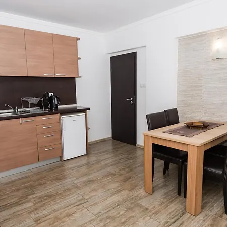 Polina Guest house